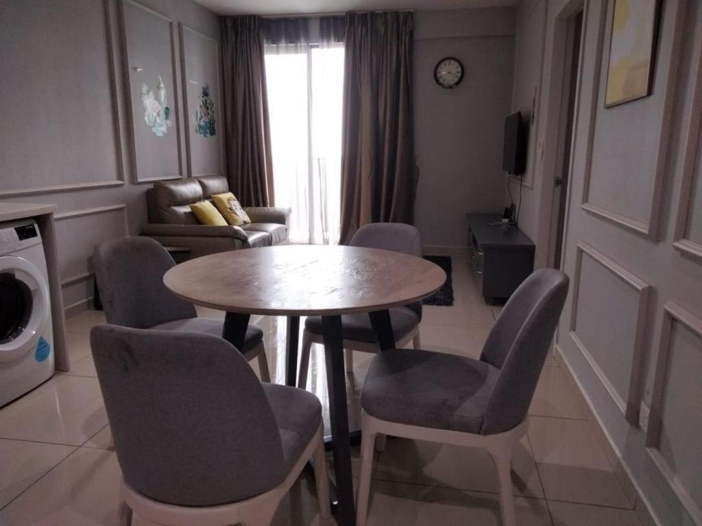 Host Assist Homestay By Ha I-City Shah Alam Extérieur photo