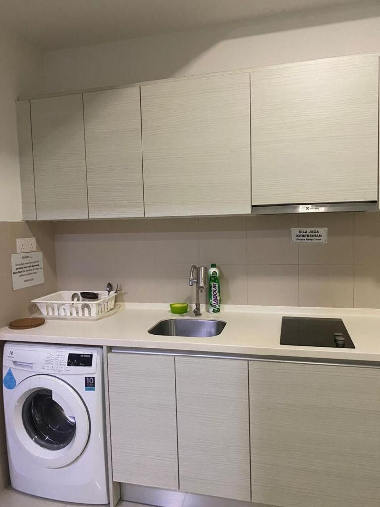 Host Assist Homestay By Ha I-City Shah Alam Extérieur photo